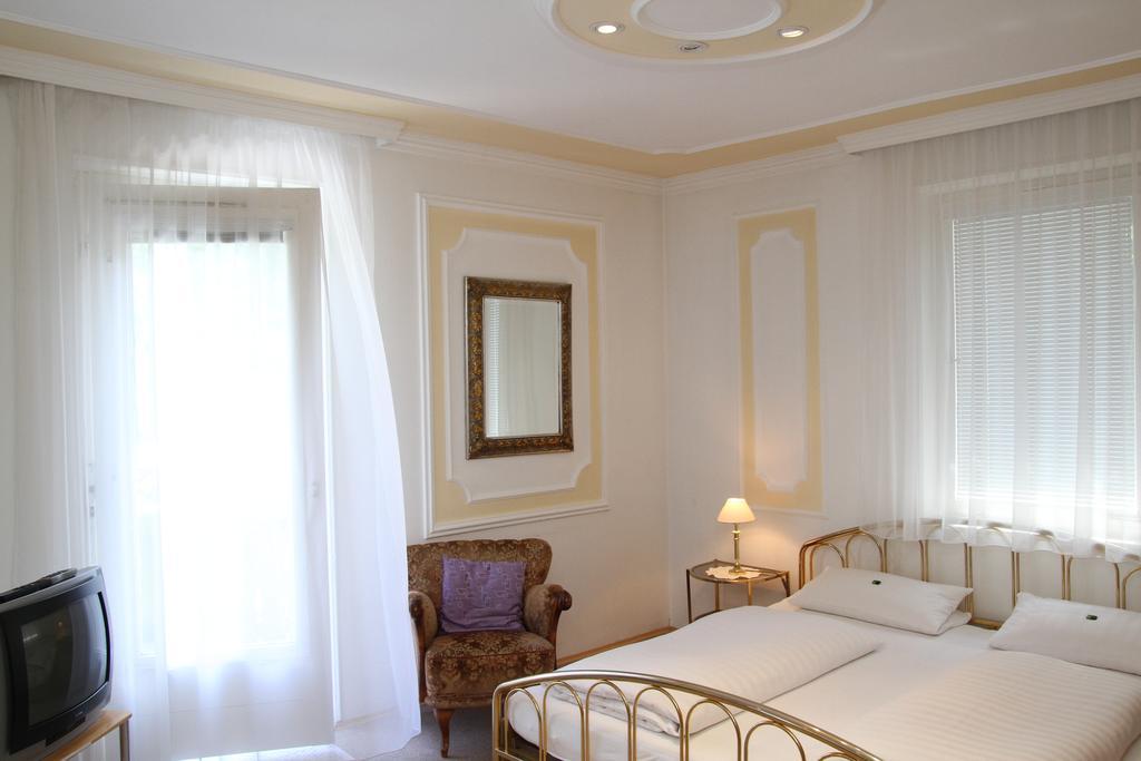 Romantic-Pension Albrecht - Since 1901 Hohenschwangau Buitenkant foto